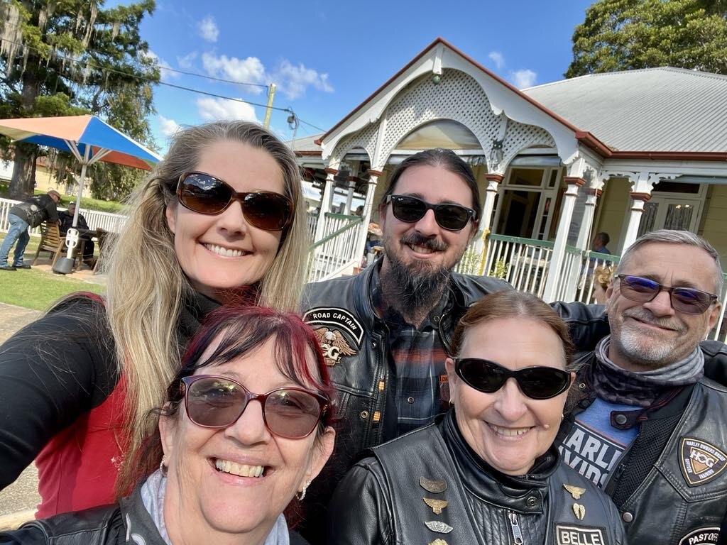 Members of the participating chapters taking a group selfie during the Esk stop